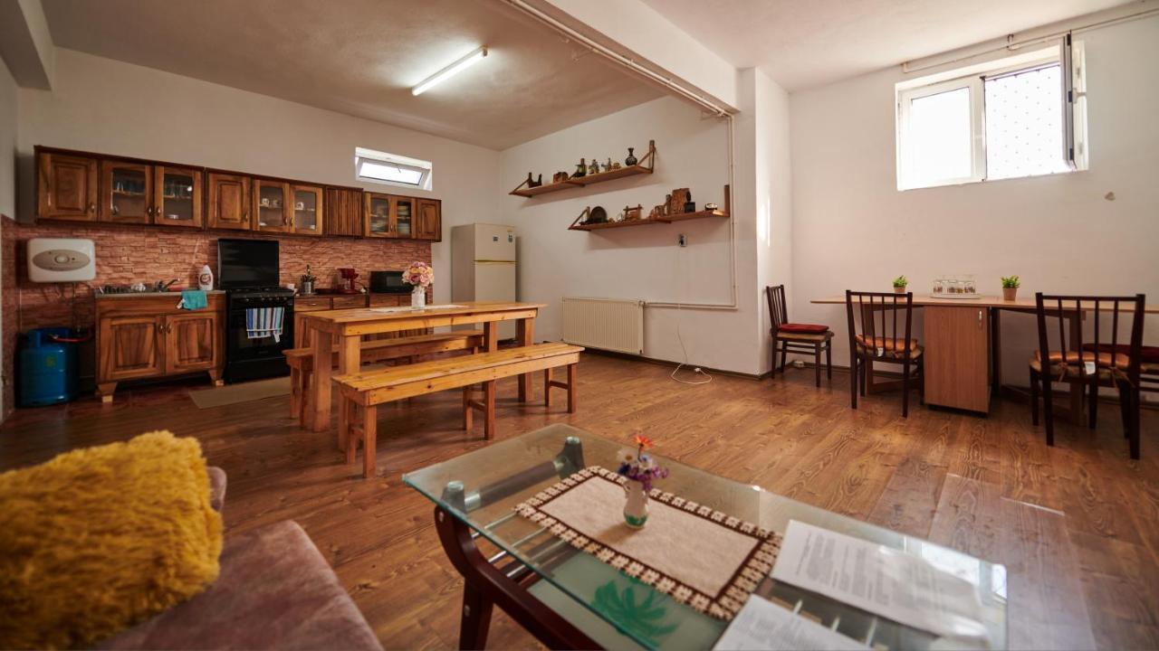 Vila Tara Hategului Exterior photo
